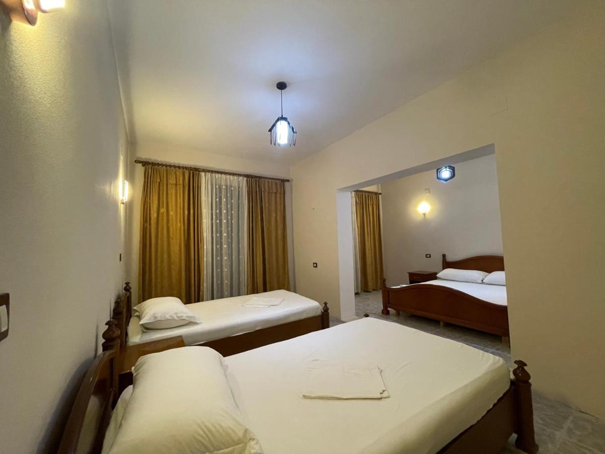 Hotel Belvedere โปกราเดซ ภายนอก รูปภาพ