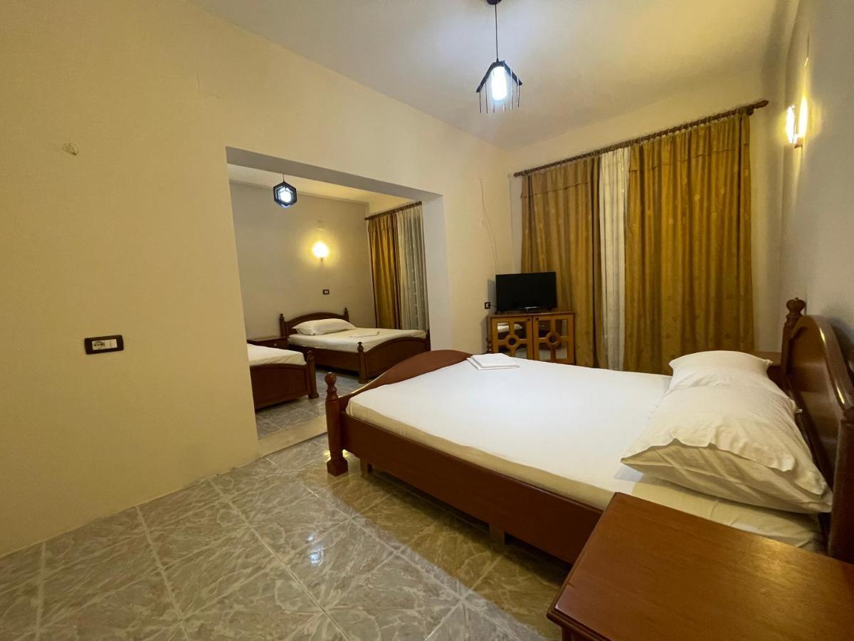 Hotel Belvedere โปกราเดซ ภายนอก รูปภาพ
