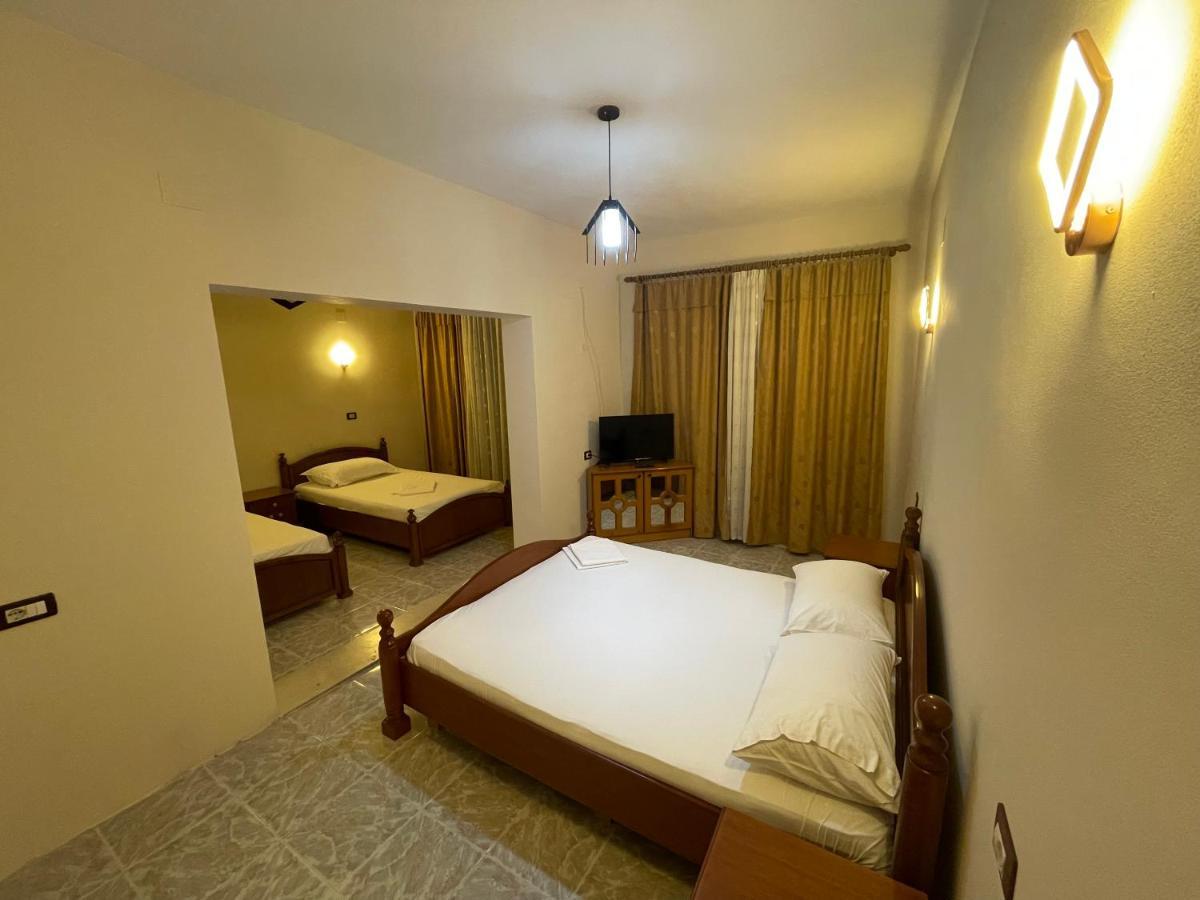 Hotel Belvedere โปกราเดซ ภายนอก รูปภาพ