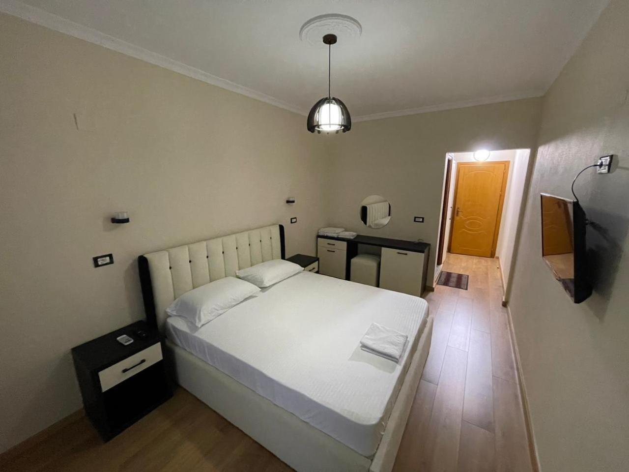 Hotel Belvedere โปกราเดซ ภายนอก รูปภาพ