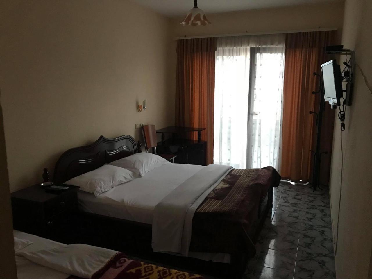 Hotel Belvedere โปกราเดซ ภายนอก รูปภาพ